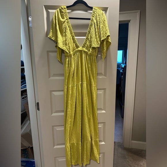 Free People Beach La La Maxi Maxi Dress in Golden Kiwi - Picture 3 of 8